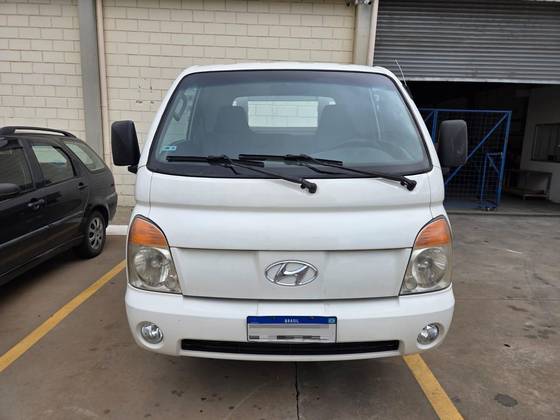 HYUNDAI HR 2.5 TCI HD LONGO COM CAÇAMBA 4X2 8V 97CV TURBO INTERCOOLER DIESEL 2P MANUAL